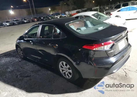 2021 Toyota Corolla Le z USA, uszkodzony, nr VIN 5YFEPMAE5MP255953